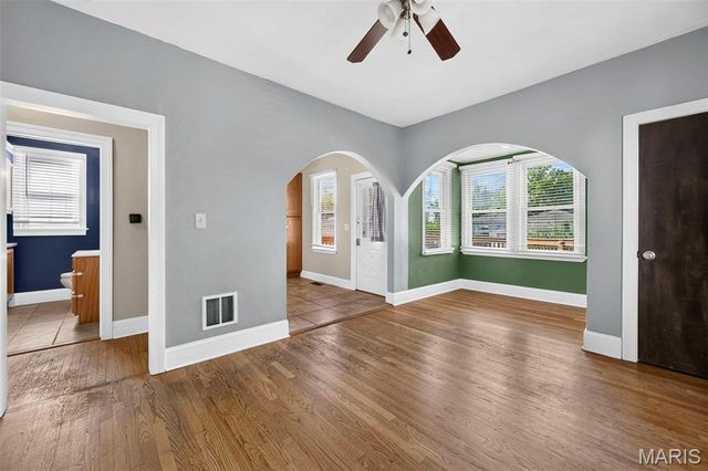 6044 Arthur Avenue, St Louis, MO 63139
