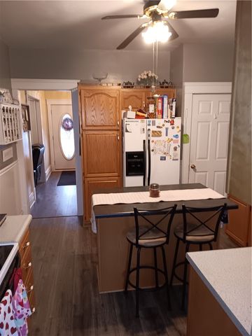 518 Walnut Ave, Scottdale, PA 15683