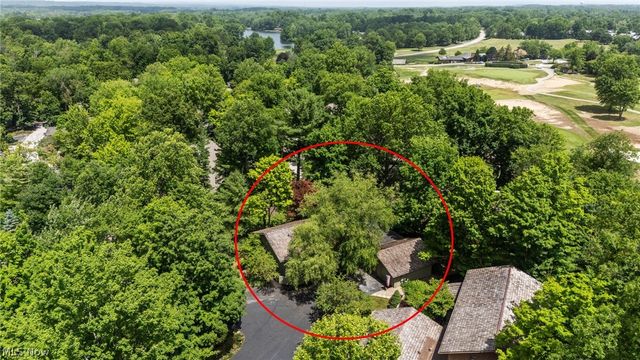 550 Russet Woods Lane 25, Aurora, OH 44202