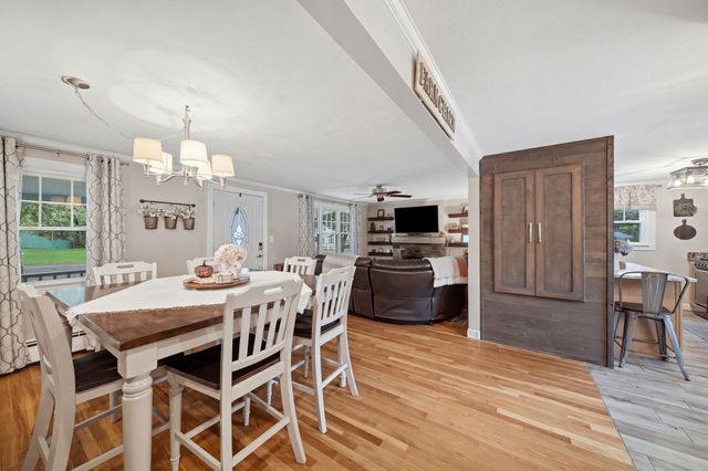 876 Chandler St, Tewksbury, MA 01876