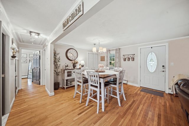 876 Chandler St, Tewksbury, MA 01876