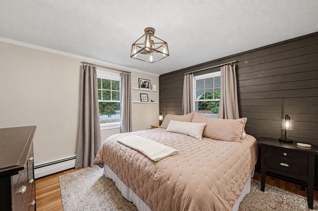876 Chandler St, Tewksbury, MA 01876