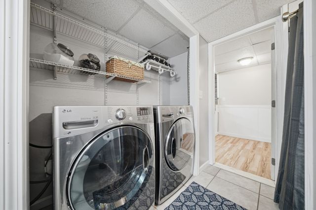 876 Chandler St, Tewksbury, MA 01876
