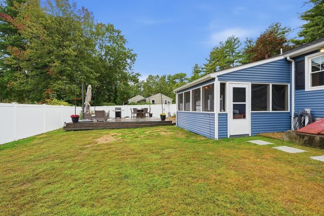 876 Chandler St, Tewksbury, MA 01876
