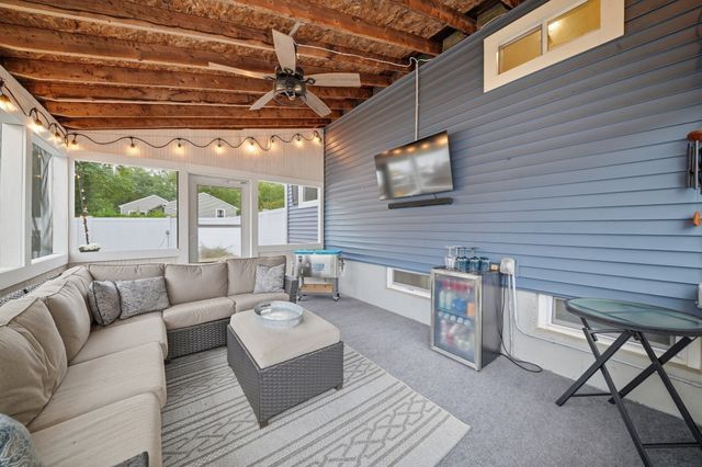 876 Chandler St, Tewksbury, MA 01876
