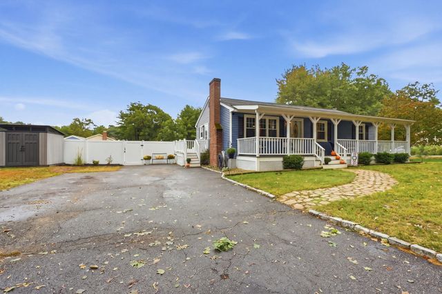876 Chandler St, Tewksbury, MA 01876