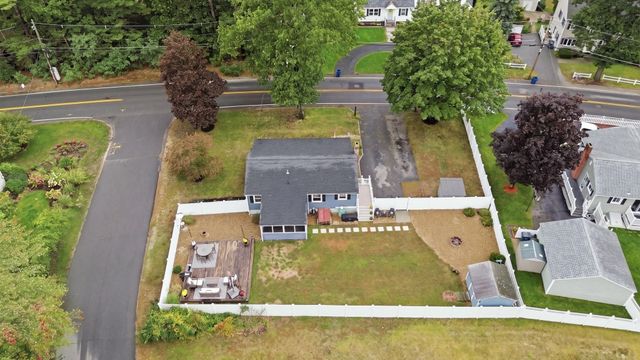 876 Chandler St, Tewksbury, MA 01876