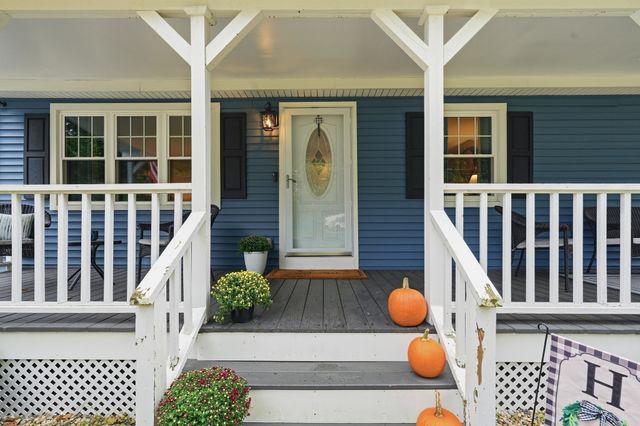 876 Chandler St, Tewksbury, MA 01876