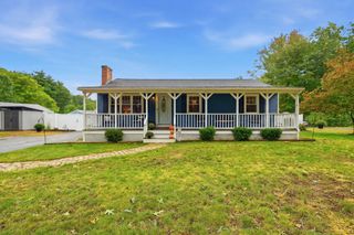876 Chandler St, Tewksbury, MA 01876