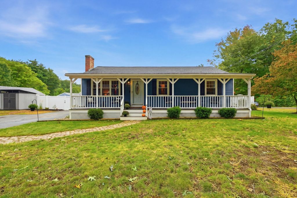 876 Chandler St, Tewksbury, MA 01876