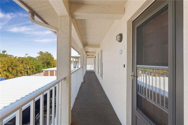 16051 Dublin CIR 202, Fort Myers, FL 33908