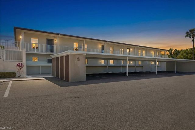 16051 Dublin CIR 202, Fort Myers, FL 33908