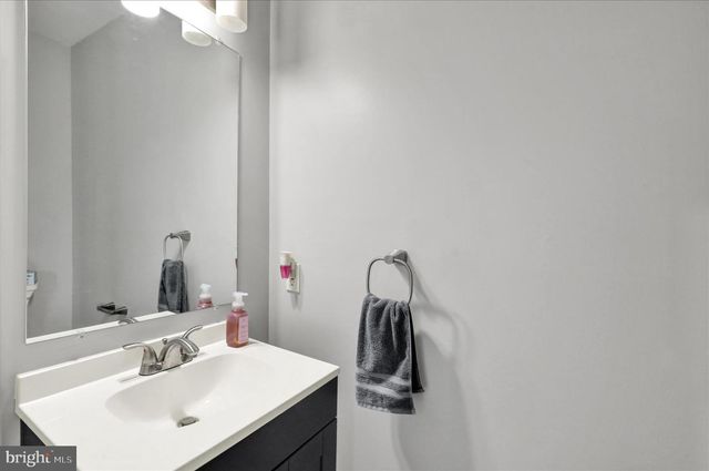 264 LONGLEAF DR, Blandon, PA 19510