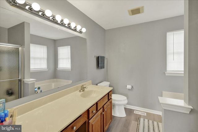 264 LONGLEAF DR, Blandon, PA 19510
