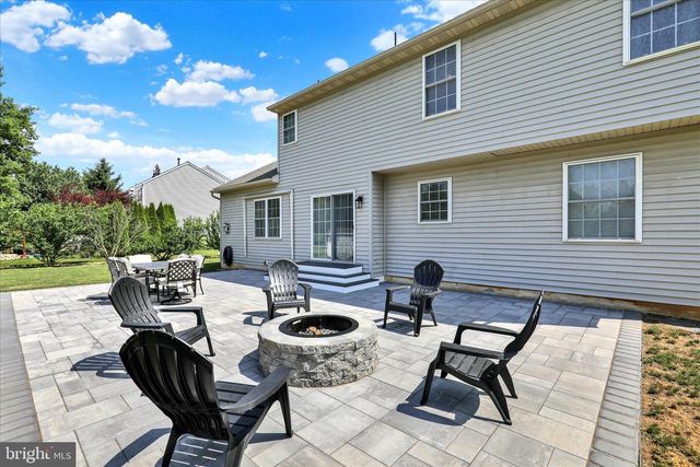 264 LONGLEAF DR, Blandon, PA 19510