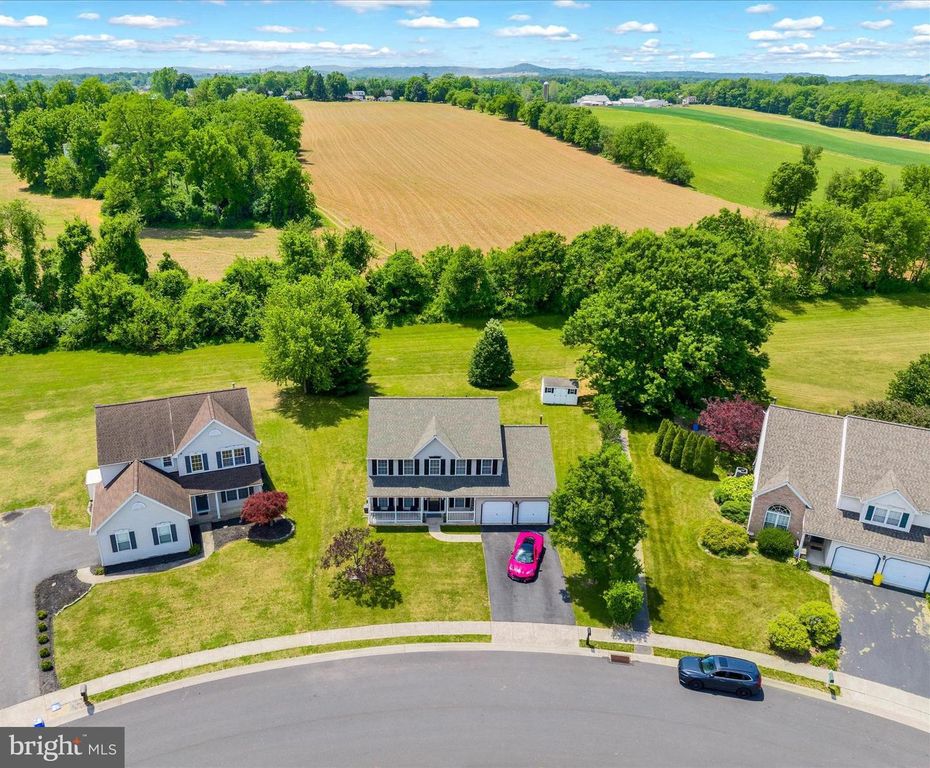 264 LONGLEAF DR, Blandon, PA 19510