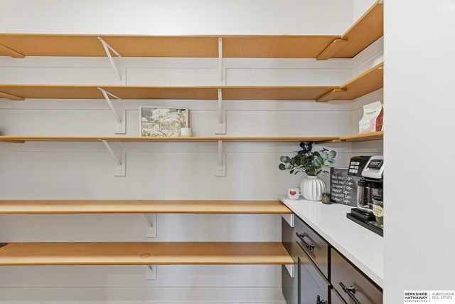 3922 S 213 Street, Elkhorn, NE 68022