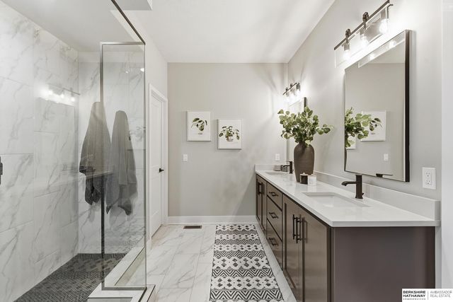 3922 S 213 Street, Elkhorn, NE 68022