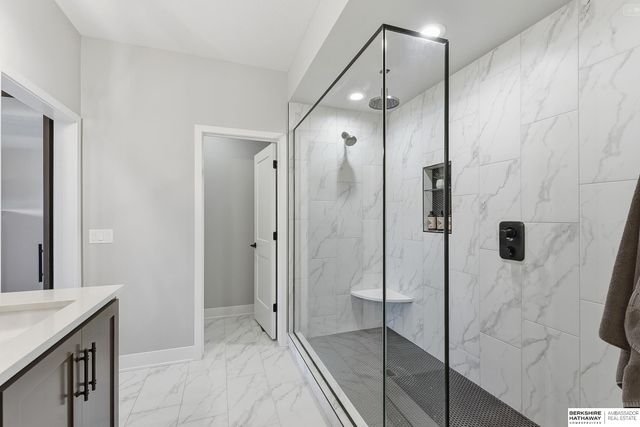 3922 S 213 Street, Elkhorn, NE 68022