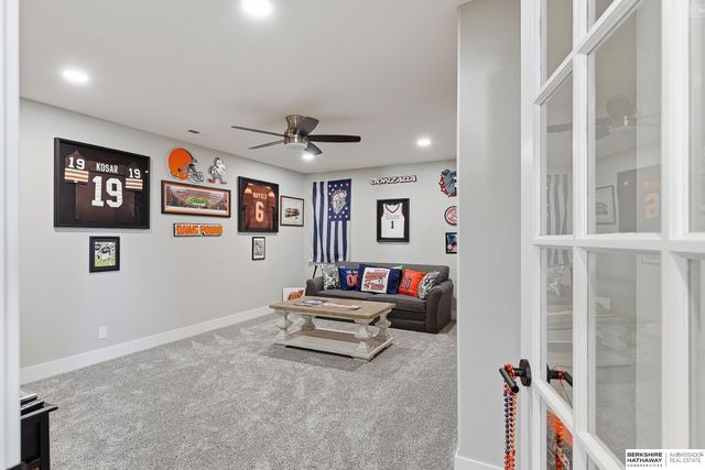 3922 S 213 Street, Elkhorn, NE 68022