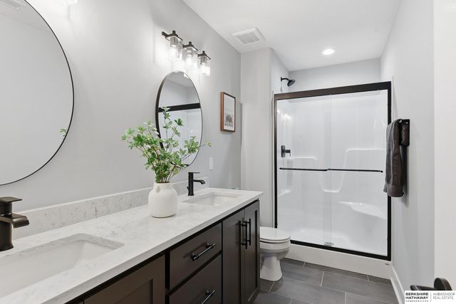 3922 S 213 Street, Elkhorn, NE 68022