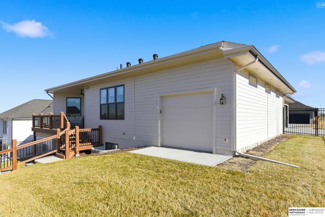 3922 S 213 Street, Elkhorn, NE 68022