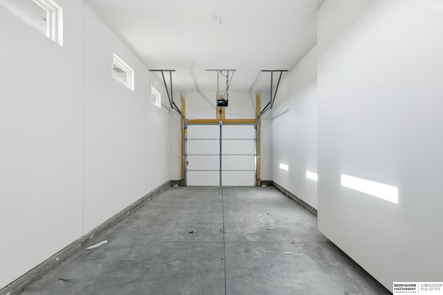 3922 S 213 Street, Elkhorn, NE 68022