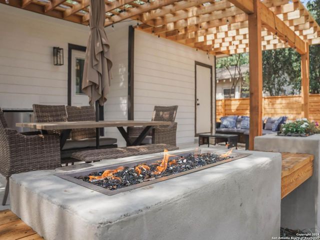 1215 Lamar, San Antonio, TX 78202