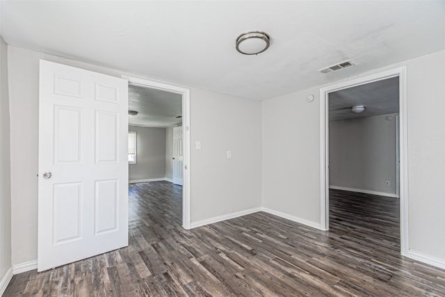 3213 Obenchain Street, Dallas, TX 75212