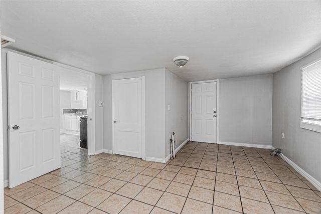 3213 Obenchain Street, Dallas, TX 75212