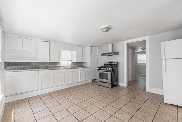 3213 Obenchain Street, Dallas, TX 75212