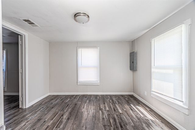 3213 Obenchain Street, Dallas, TX 75212