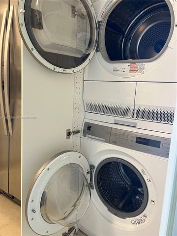 1450 Brickell Bay Dr 1706, Miami, FL 33131