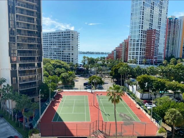 1450 Brickell Bay Dr 1706, Miami, FL 33131