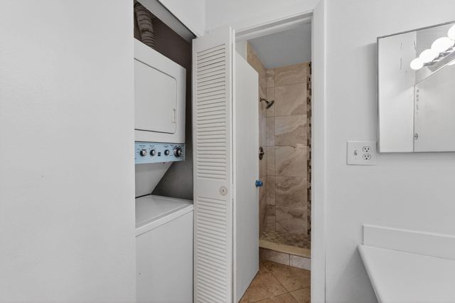 6001 Shakerwood Circle 201, Tamarac, FL 33319