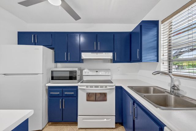 6001 Shakerwood Circle 201, Tamarac, FL 33319