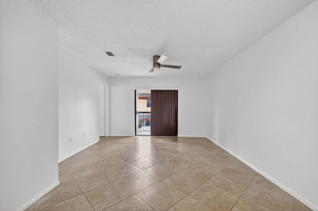 6001 Shakerwood Circle 201, Tamarac, FL 33319