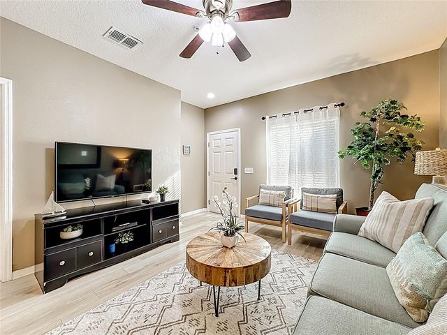 8986 SHINE DRIVE, Kissimmee, FL 34747