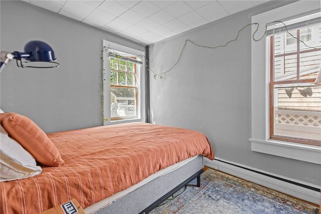 17 Dearborn Street, Newport, RI 02840