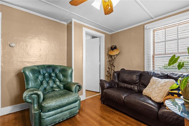 17 Dearborn Street, Newport, RI 02840