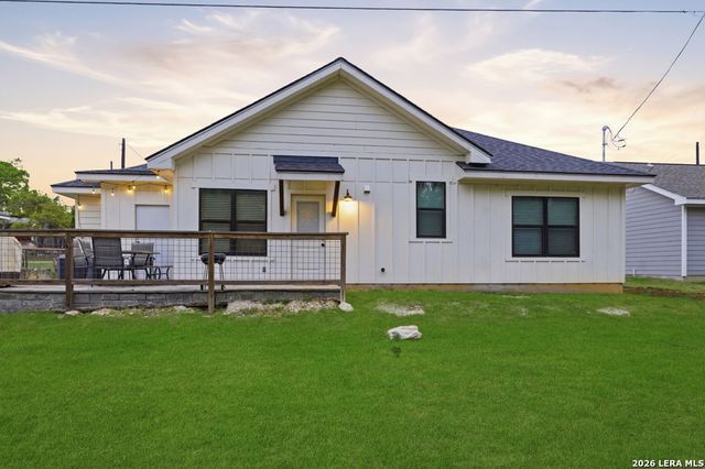 1112 Green Hill, Canyon Lake, TX 78133