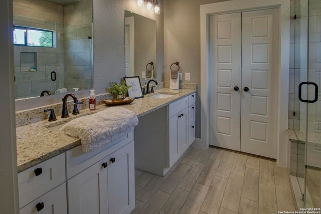 1112 Green Hill, Canyon Lake, TX 78133