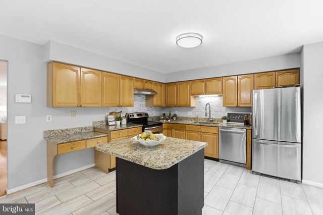 7293 OLDE LANTERN WAY, Springfield, VA 22152