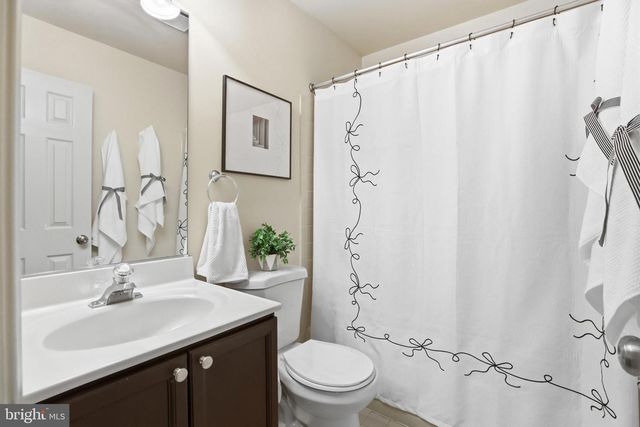 7293 OLDE LANTERN WAY, Springfield, VA 22152