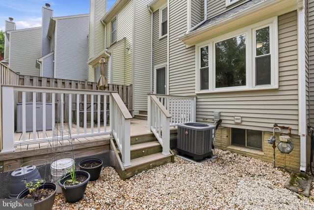 7293 OLDE LANTERN WAY, Springfield, VA 22152