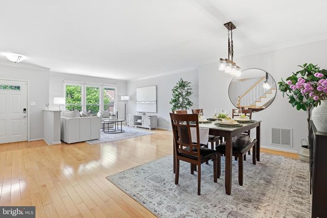 7293 OLDE LANTERN WAY, Springfield, VA 22152