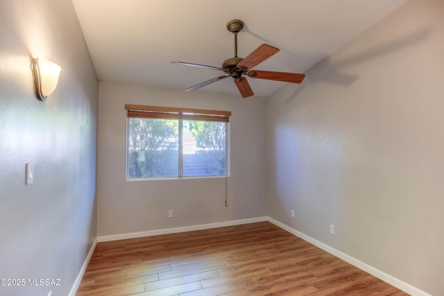 141 S Charleston Avenue, Vail, AZ 85641