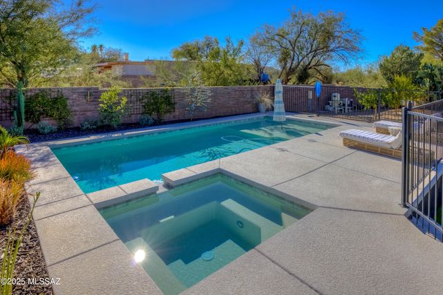 141 S Charleston Avenue, Vail, AZ 85641