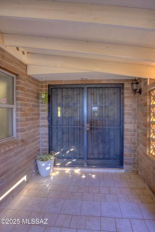 141 S Charleston Avenue, Vail, AZ 85641