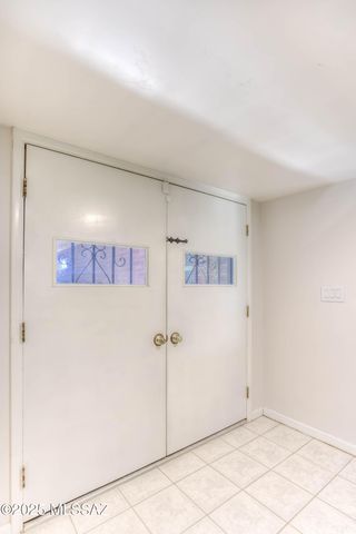 141 S Charleston Avenue, Vail, AZ 85641